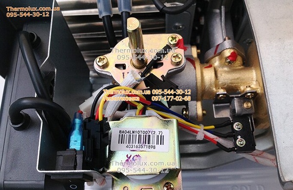 Газовая колонка Ariston FAST R ONM 10 NG дымоходная на батарейках (медный теплообменник)